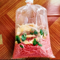 ผัดหมี่แดง