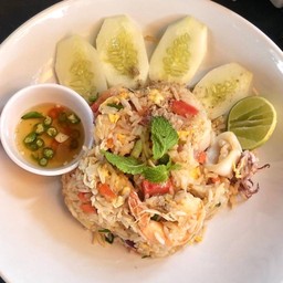 ข้าวผัดทะเล