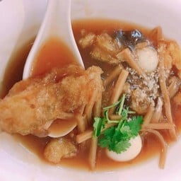 กระเพาะปลาน้ำแดง