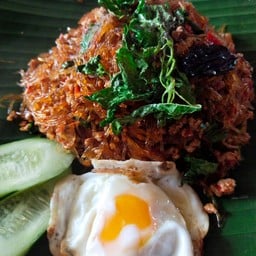 กะเพราหมูสับวุ่นเส้น ไม่ข้าว