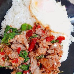 กระเพราเนื้อ