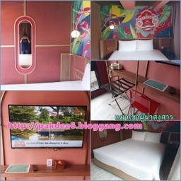 ห้องกะทัดรัด โทนสีและการตกแต่งออกไปทางแขก