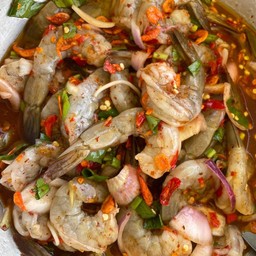 ยำกุ้งสด