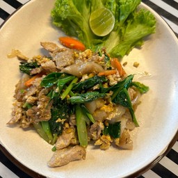 ผัดซีอิ๊วหมู