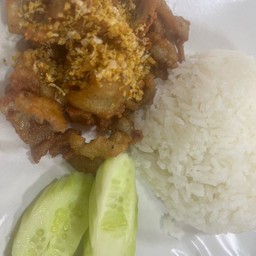 ข้าวหมูทอดกระเทียม