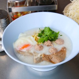 โจ๊กหมู (พิเศษ)
