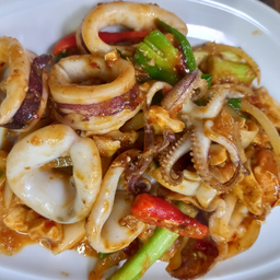 หมึกผัดไข่เค็ม