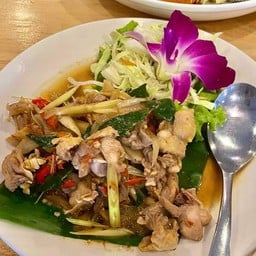 ไก่บ้านรวนปลาร้า(ไม่มีกระดูก)