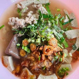 ก๋วยจั๊บญวนเส้นสดพร้อมทาน