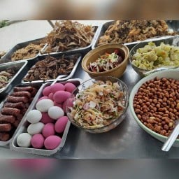 แม่มะลิ ก๋วยเตี๊ยวเนื้อเครื่องใน หลังวัง