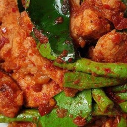พริกแกงหมูชิ้น