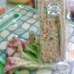 ร้านลูกชิ้นเศรษฐีเรือทอง อ่อนนุช