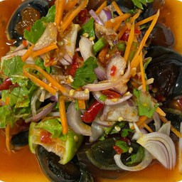 ยำไข่เยี่ยวม้า