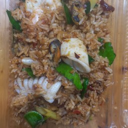 ข้าวผัดต้มยำทะเล80