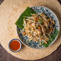 ก๋วยเตี๋ยวคั่วไก่