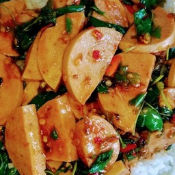 กระเพราหมูยอ