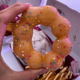Demochi Donuts