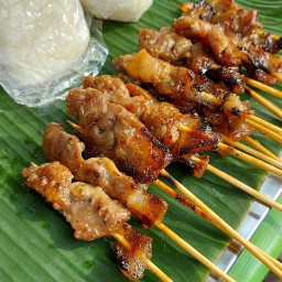 หมูปิ้งไบเกอร์ ลาดพร้าว 71