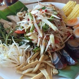 ตำถาดกุ้งสด
