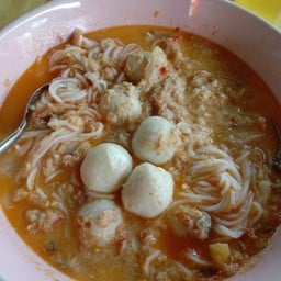 เจ๊ปลา ก๋วยเตี๋ยวไก่มะระ@อาหารตามสั่ง