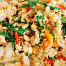 กระเพราไก่