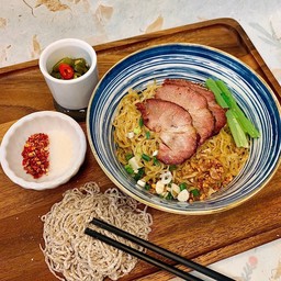 บะหมี่ หมุแดง(พิเศษ) แห้ง