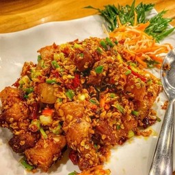 ปลากระพงคั่วพริกเกลือ