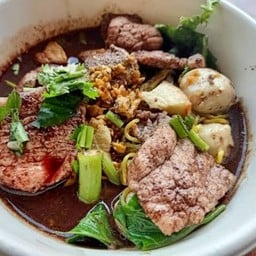 ก๋วยเตี๋ยวเรือเงินล้านกรีนคาเฟ็คม.อ