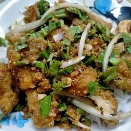 ข้าวยำไก่แซ่บ