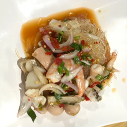 ยำวุ้นเส้นทะเล