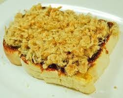 ปังปิ้งพริกเผาหมูหยอง