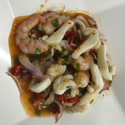 ยำกุ้ง-หมึก