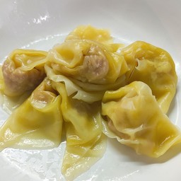 เกี๊ยวหมูลวก