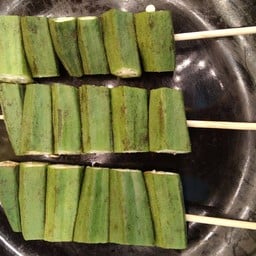 ร้านหม่าล่า ชาบู ตลาดตั๊กแตน (รพ หัวหิน)