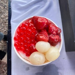 Mammoss Bingsu (น้ำแข็งใสบิงซู)