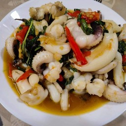 กระเพรา (กับข้าว)