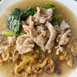 ราดหน้าห่อไข่