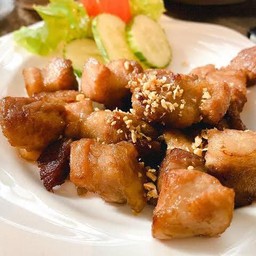 ร้านข้าวกระทะเหล็ก