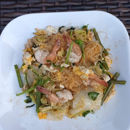 สุกี้แห้งกุ้ง