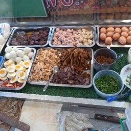 ร้านข้าวกล่องศรีนคร