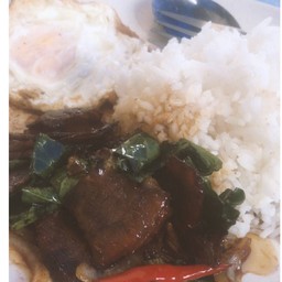 ข้าวเนื้อแดง