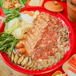 จิ้มจุ่มสามสหาย (ไก่เนื้อทะเล) ประถม