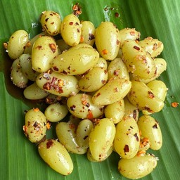 ผลไม้ดองบ้านชายคลอง