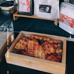 โต๊ะละมุน