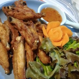 ปีกไก่ทอดน้ำปลา