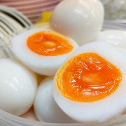 ไข่ยางมะตูม