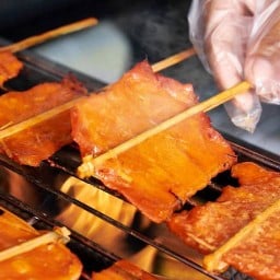 หมูย่างกะทิยืน1