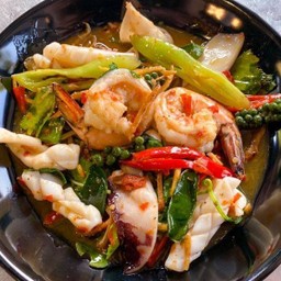 ผัดฉ่าทะเล