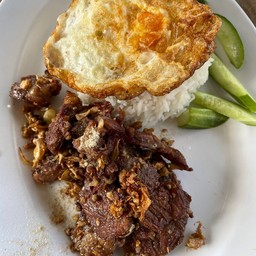 ข้าวทอดกระเทียม