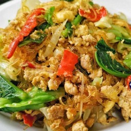 Pad See Ew With Glass Noodles